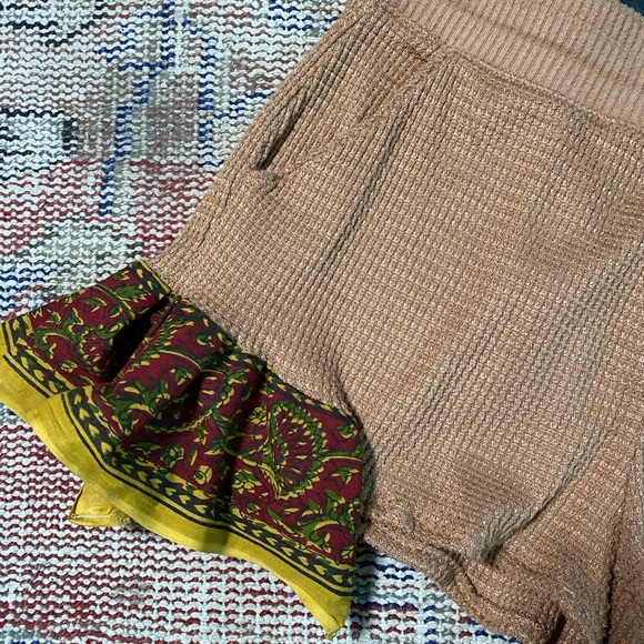 S/M Reworked Henley Flutter Shorts - Picture 3 of 3